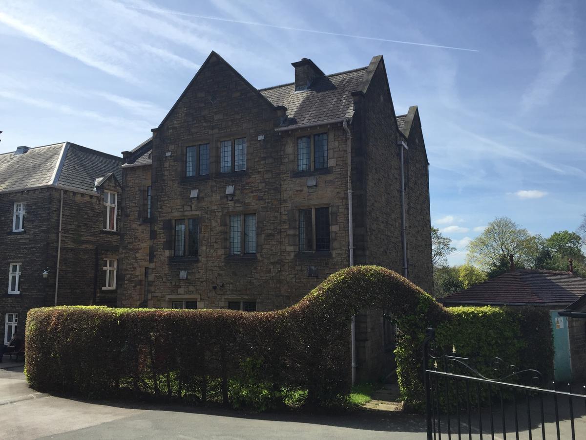 米菲尔德修道院住宿加早餐旅馆 Mirfield 外观 照片